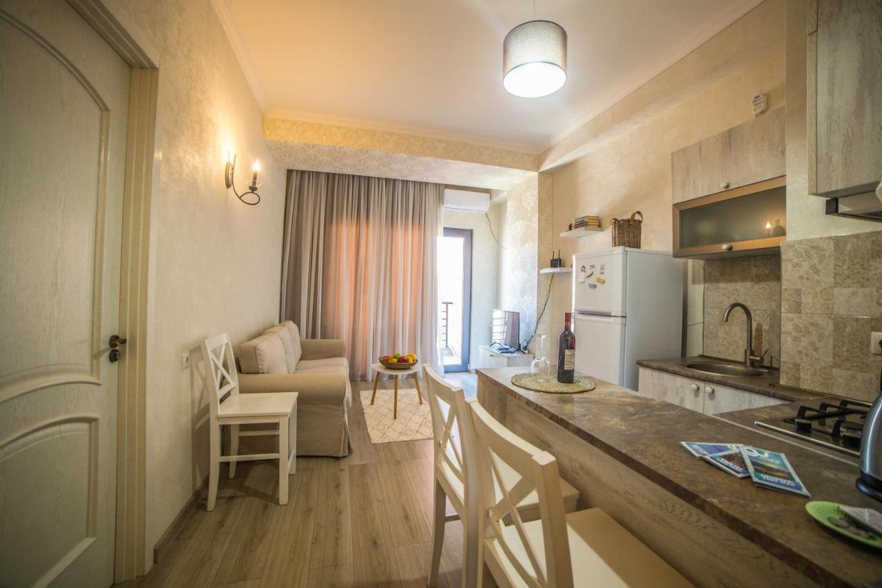 Comfy Apartment Tbilisi Bagian luar foto
