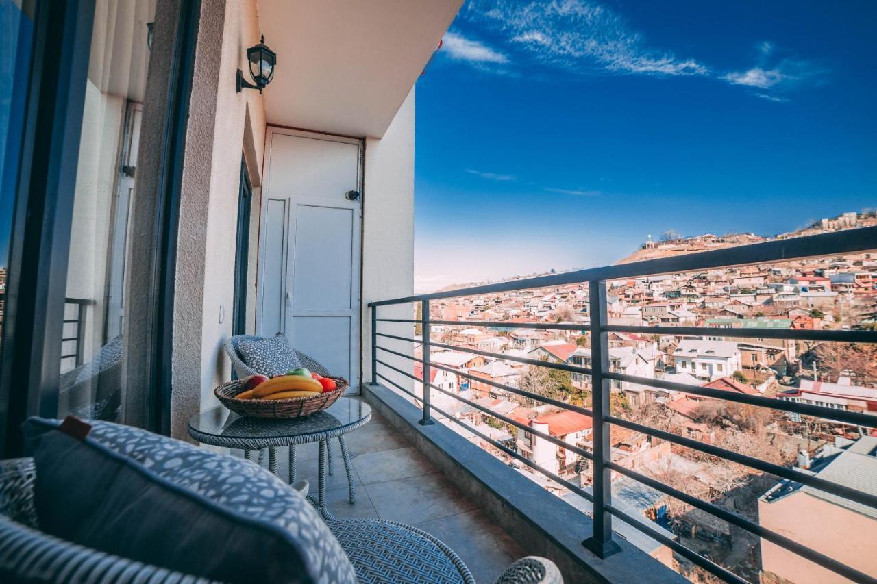 Comfy Apartment Tbilisi Bagian luar foto