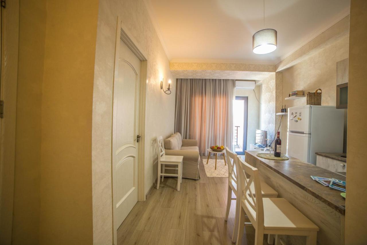 Comfy Apartment Tbilisi Bagian luar foto
